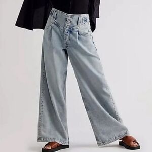 We the Free Button Fly Size Medium High Waist Super Sweeper Wide Leg Pants